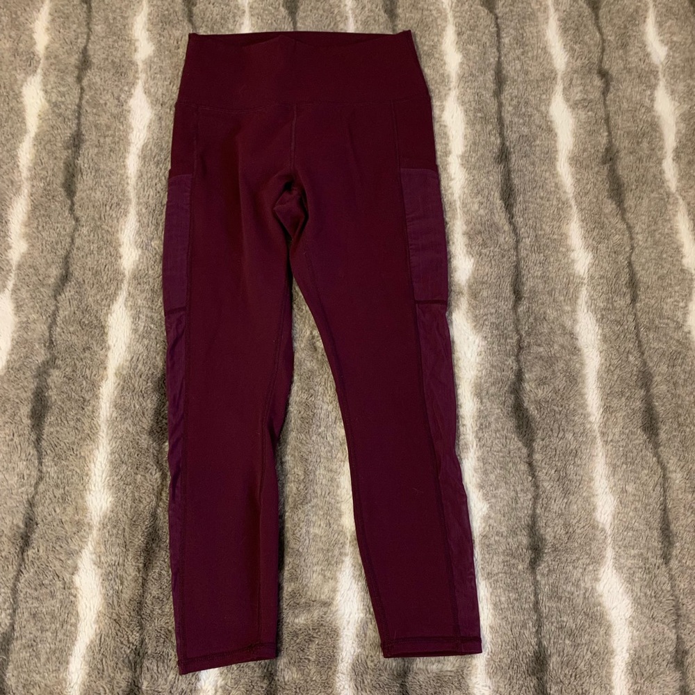 COPY - Fabletics Mila High-Waisted Pocket Capri (…